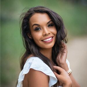 Meet your Posher, Denise